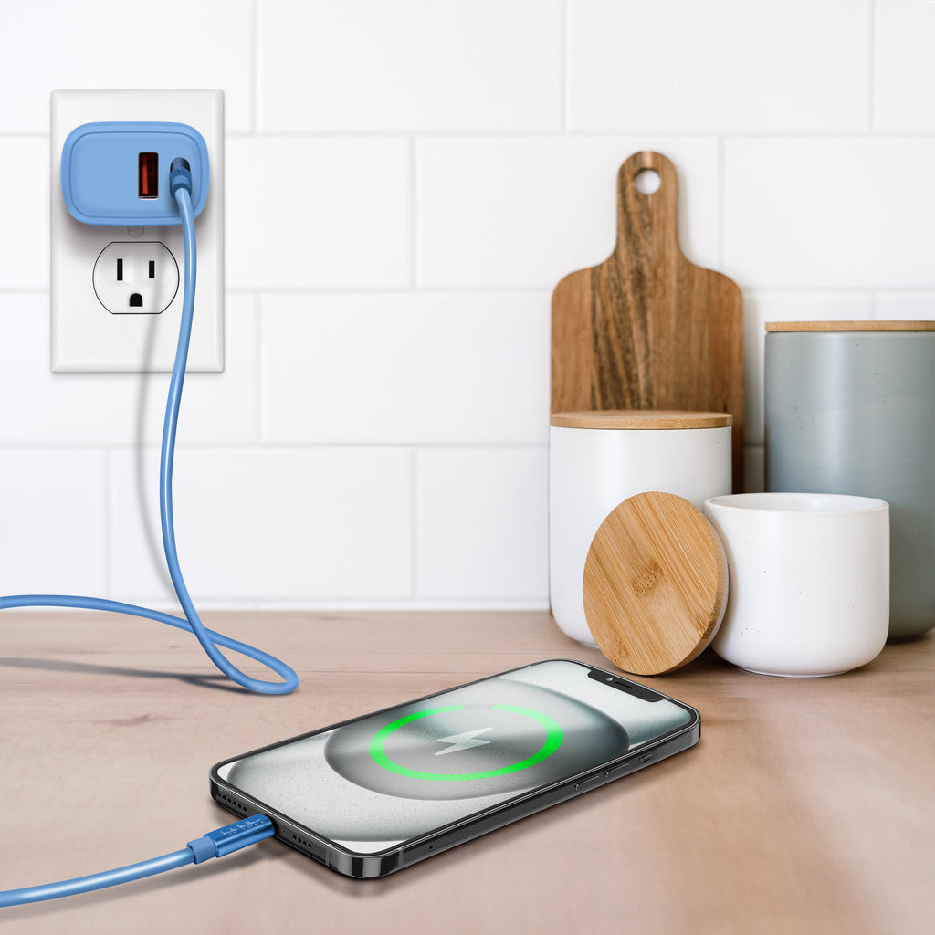 Nicole Miller Universal Rapid Charging Bundle